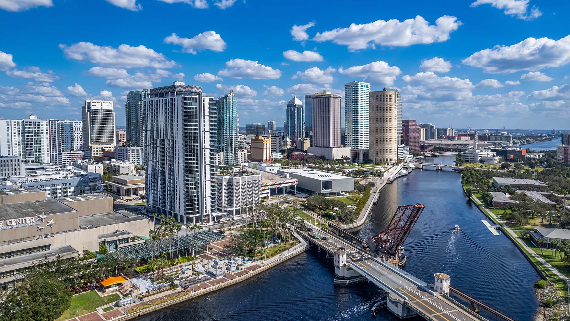 Aerial view of Aer Tampa along the river in the sunshine.